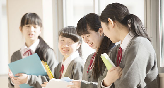 学校生活のワンシーン　女子学生